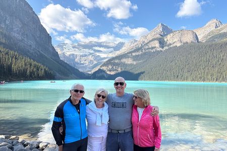 Private Banff, Lake Louise & Moraine/Minnewanka Tour From Calgary