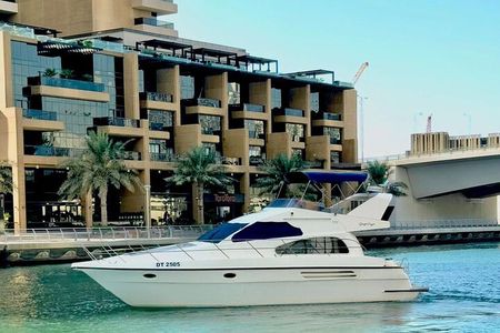 friendship yacht private luxury cruise dubai marina