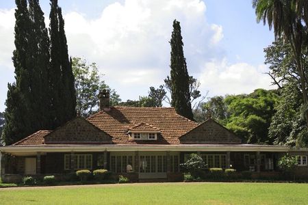 Karen Blixen Museum Giraffe Center and Souvenir Shopping Tour