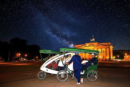  Berlin by Evening: Private Rickshaw Tour Golden Hour/City Lights