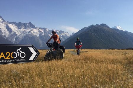Alps To Ocean Bike Transfer and Tasman Glacier Explorer flight