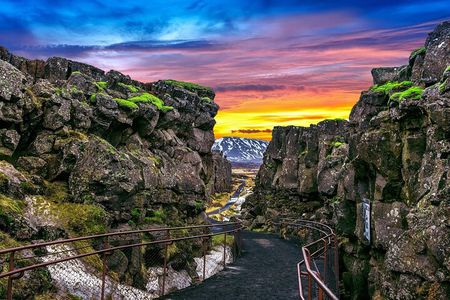 Iceland from Reykjavik: Golden Circle Tour with Local Surprise