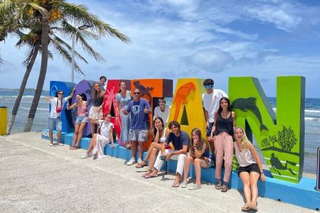 Custom Private Roatan Shuttle Tour: Explore at Your Own Pace