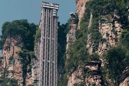 1-2 Days Group Tour to Avatar & Tianmen Mountain & Glass Bridge