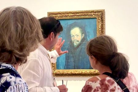 Barcelona Picasso Museum & Optional El Born Food & Wine Tour