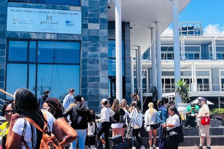 Robben Island, Table Mountain, Wine Tasting at Groot Constantia