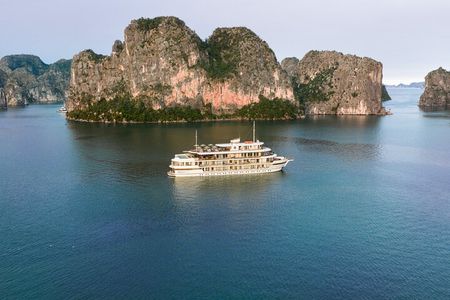 Bhaya Soul Cruise: 2 Day 1 Night Journey in Ha Long Bay