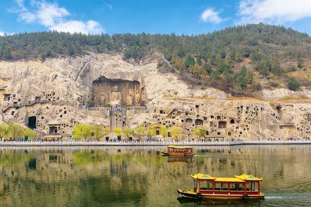Longmen Grottoes Entry Ticket with Optional Guide or Transfer