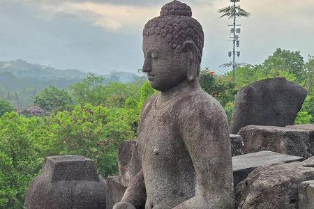 Yogyakarta Private Car Hire Driver with Costumized Tours