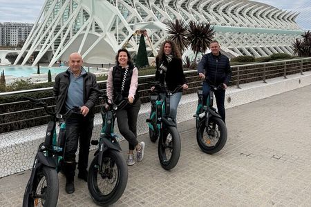 Yamaha Fat Bike Adventure: Valencia’s Past and Future