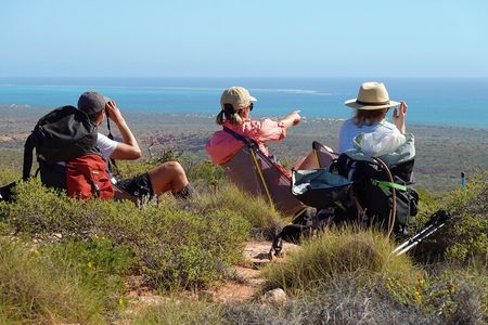 Cape Range National Park Full-Day Trekking Adventure