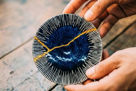 Kyoto Traditional Kintsugi Workshop in Gion Gold Repair Art