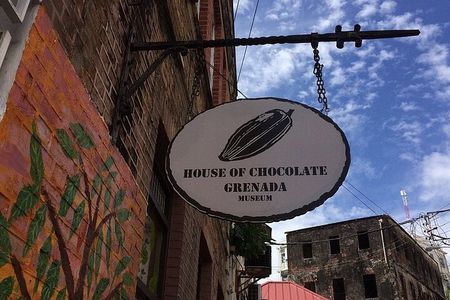 Grenada Highlights Tour with Culture Views and Local Cuisine