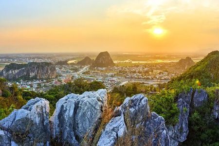 Da Nang Series Of 3 Mountains Explore: Marble-SonTra-Hai van pass