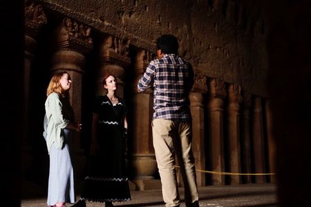 Mumbai Full-Day Sightseeing & Elephanta Caves Tour