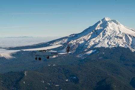 Mt. Hood & Multnomah Falls Air Tour by Envi Adventures