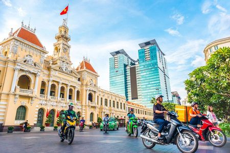 Experience Vietnam Local Food in Saigon