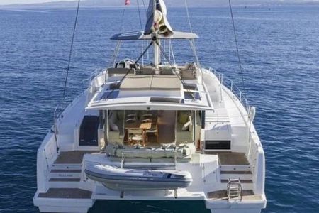 Luxury Catamaran Cruise Semi Private Cruise