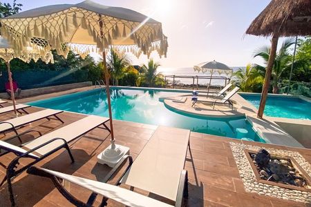 Jeep Tour Beach House Experience