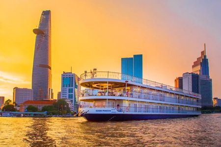 Dinner on Cruise Along Saigon River