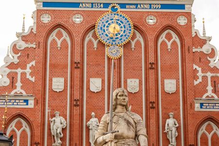 Riga Old Town Tour with Latvian Wine & Cheese Tasting