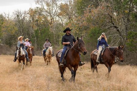 45 Minutes Trail Ride Near Nashville