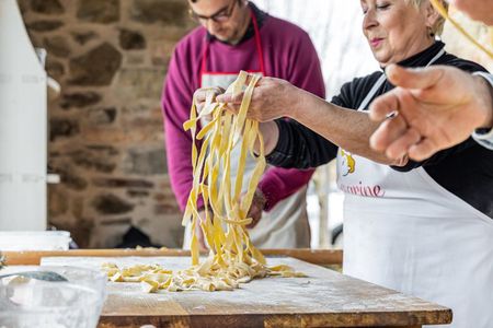 Cesarine: Small group Pasta and Tiramisu class in Montepulciano