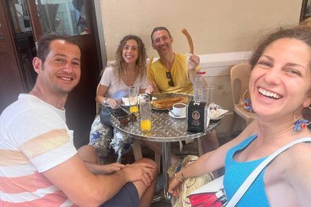 Malaga Breakfast with Churros and Old Town Walking Tour