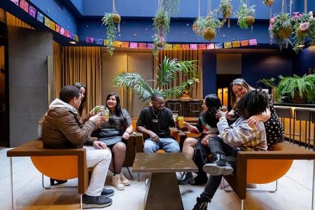 Explore Hidden bars and Speakeasies in Paris