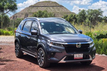 Teotihuacan PREMIUM Private Pyramids Tour at the best price