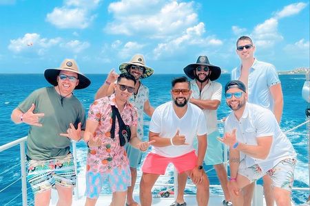 All-Inclusive Catamaran Cruise Deluxe Tour to Isla Mujeres