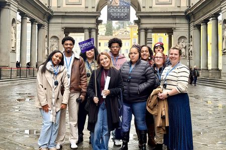 Uffizi Gallery Small Group Guided Tour with Tickets