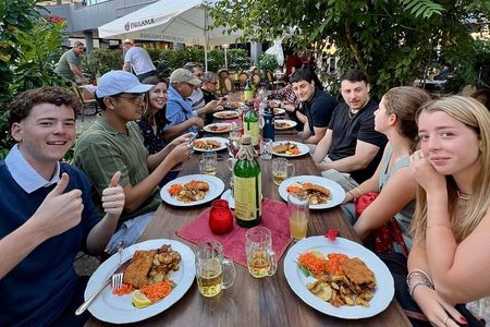 Berlin Food Club: Hidden Local Food Tour in Kreuzberg & Neukölln