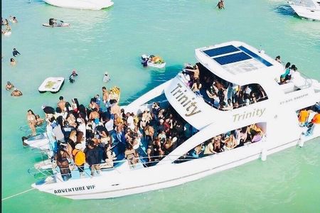 Punta cana Hip Hop Party Boat: Unlimited Drinks & DJ *Only Adults