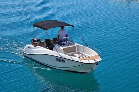 Rent a speedboat without skipper - discover beauties by yourself 