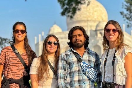 Sunrise Taj Mahal Tour by car from Delhi