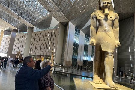 Hurghada to Cairo: Giza Pyramids & Grand Egyptian Museum (GEM)