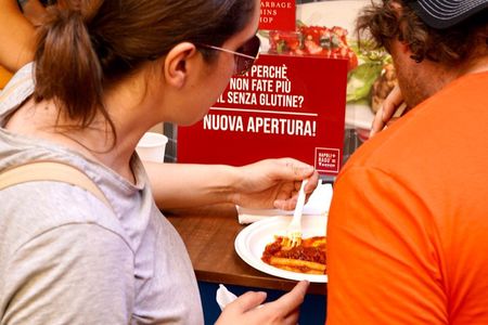Naples Private Food Walking Tour with Pizza & Local Specialties