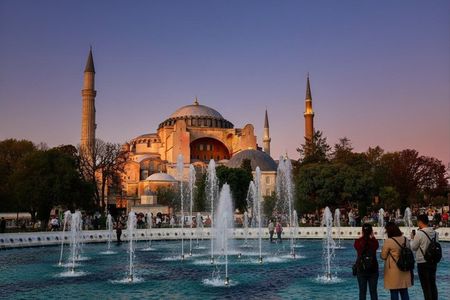 Guided Evening Walking Group Tour in Old City