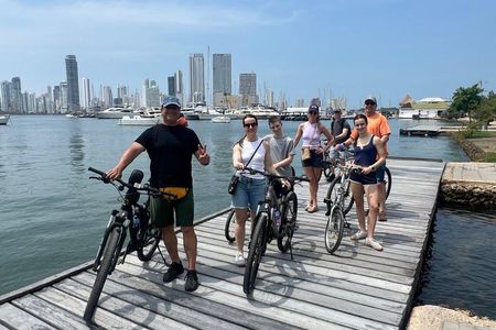 ULTIMATE BIKE TOUR and LUNCH at ANTHONY BOURDAIN FAVORITE SPOT