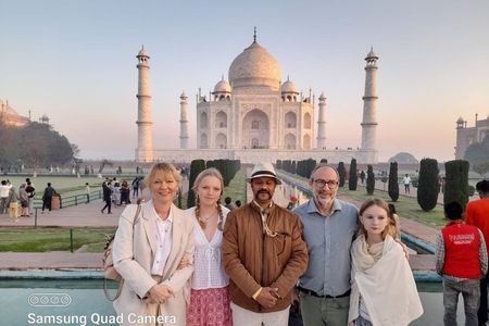 Skip The Line: Sunrise Taj Mahal & Agra Day Tour From Jaipur