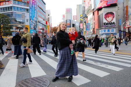 Tokyo Custom Private Photo Tour with a Professional Photographer