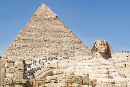 Pyramids and Egyptian Museum from Alexandria Hotels