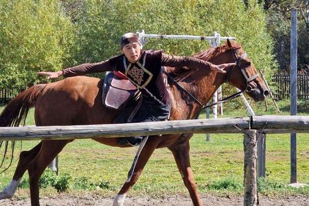 Almaty: Jeep Private Huns Ethno Village & Issyk Lake Day Tour