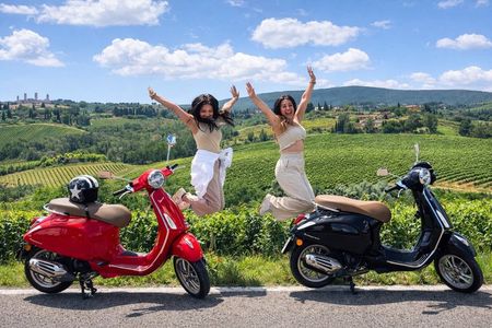 From Florence: Small-Group Tuscany Vespa Tour with Lunch & Wine