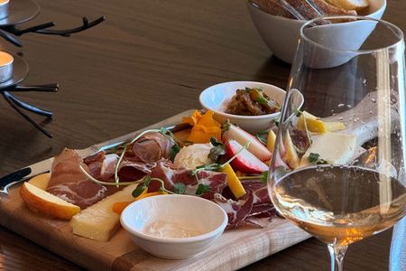 Nova Scotia Wine Tour Sparkling Wines and Local Bites