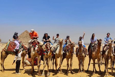Giza Pyramids and Sphinx Private Tour with Camel Ride & Lunch
