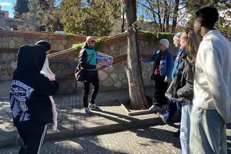 FC Barcelona History Immersive Walking Tour - Beer Included