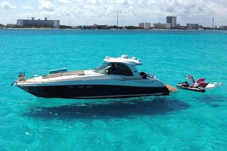 Luxury Private Yacht Charter by 52 ft Sea Ray Sundancer