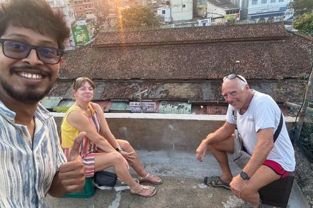 Colombo Dodgy Bar Tour Discover Local Spirits and Snacks